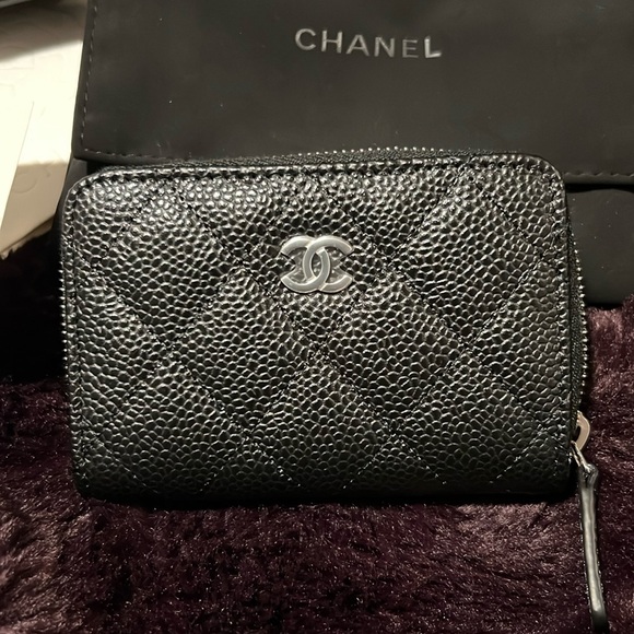 CLASSIC ZIPPED COIN PURSE, NewWith Tag - Picture 1 of 4